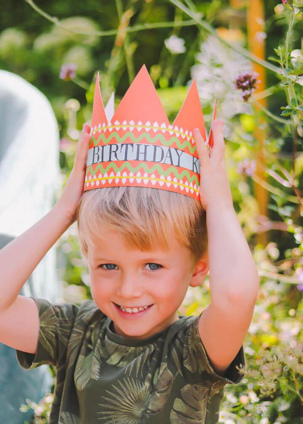 Hadley Paper Goods Birthday King Party Hat Greetings Card