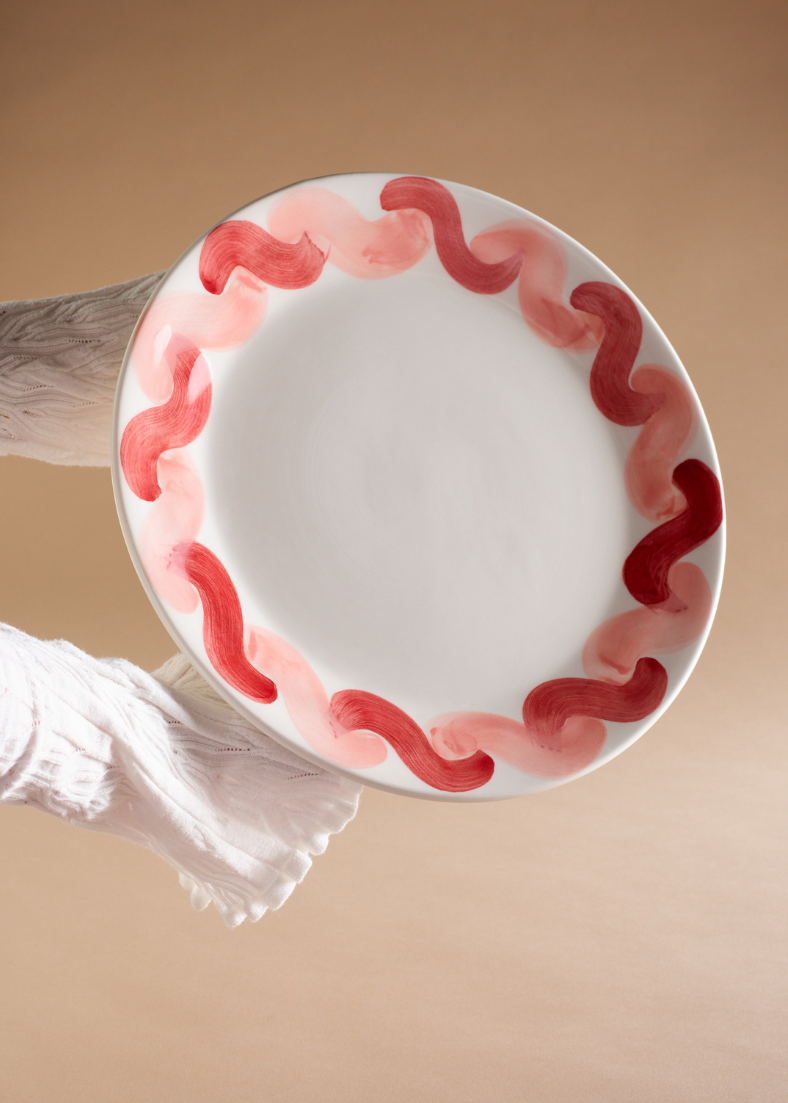Onda Serving Plate in Pink & Red
