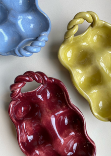  Ceramic Egg Tray in Yellow