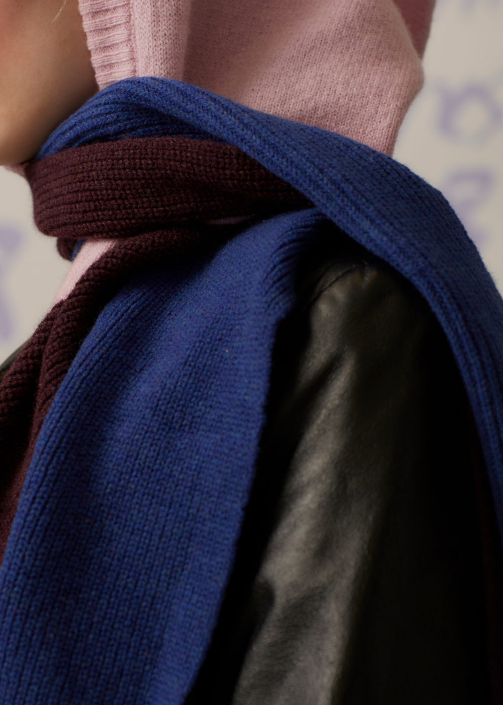 HADES Wool The Hooded Scarf | Pink
