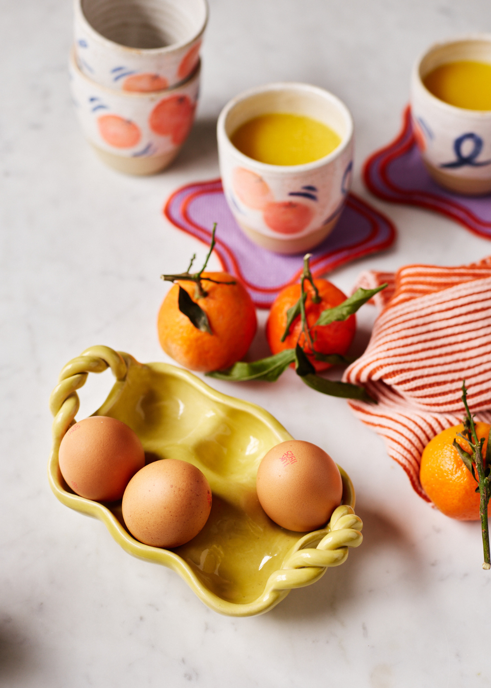 Ceramic Egg Tray in Yellow