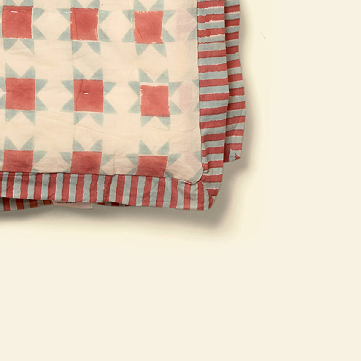 YONDER. Clover Cloud quilt, alternate view