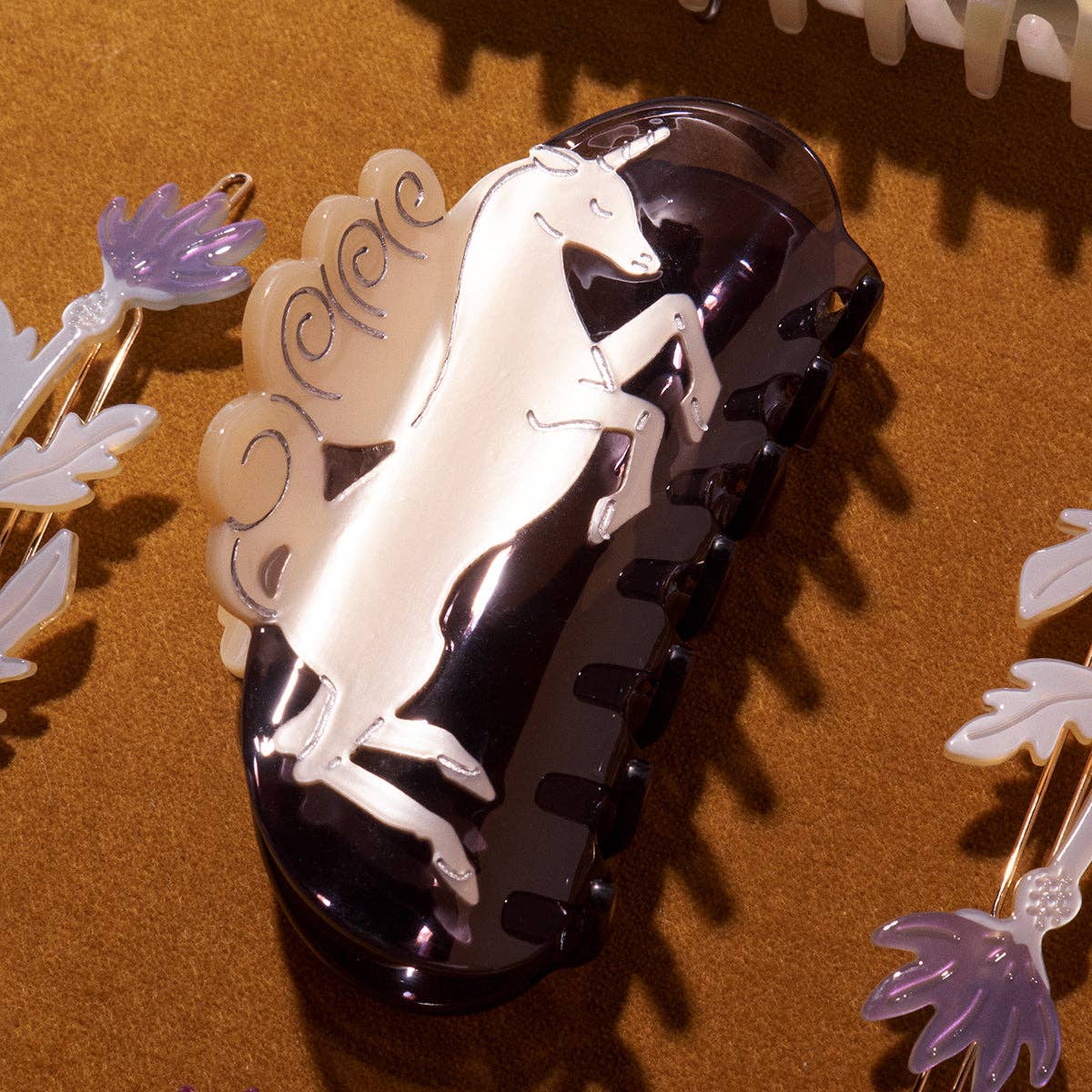 Unicorn Claw - Acetate White Horse Hair Clip