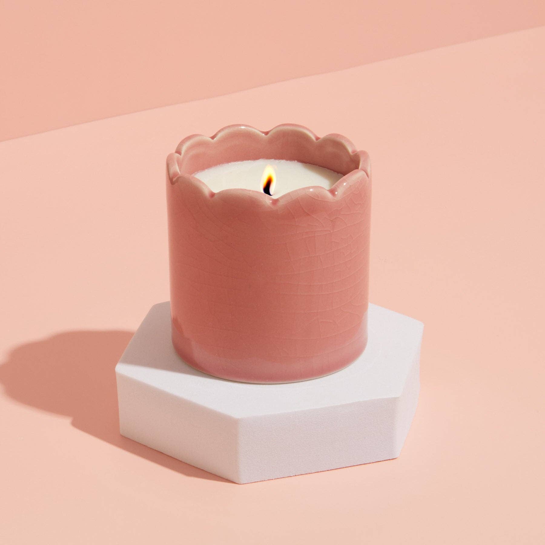 Ceramic Scalloped Pink Candle - Blackberry & Cedarwood