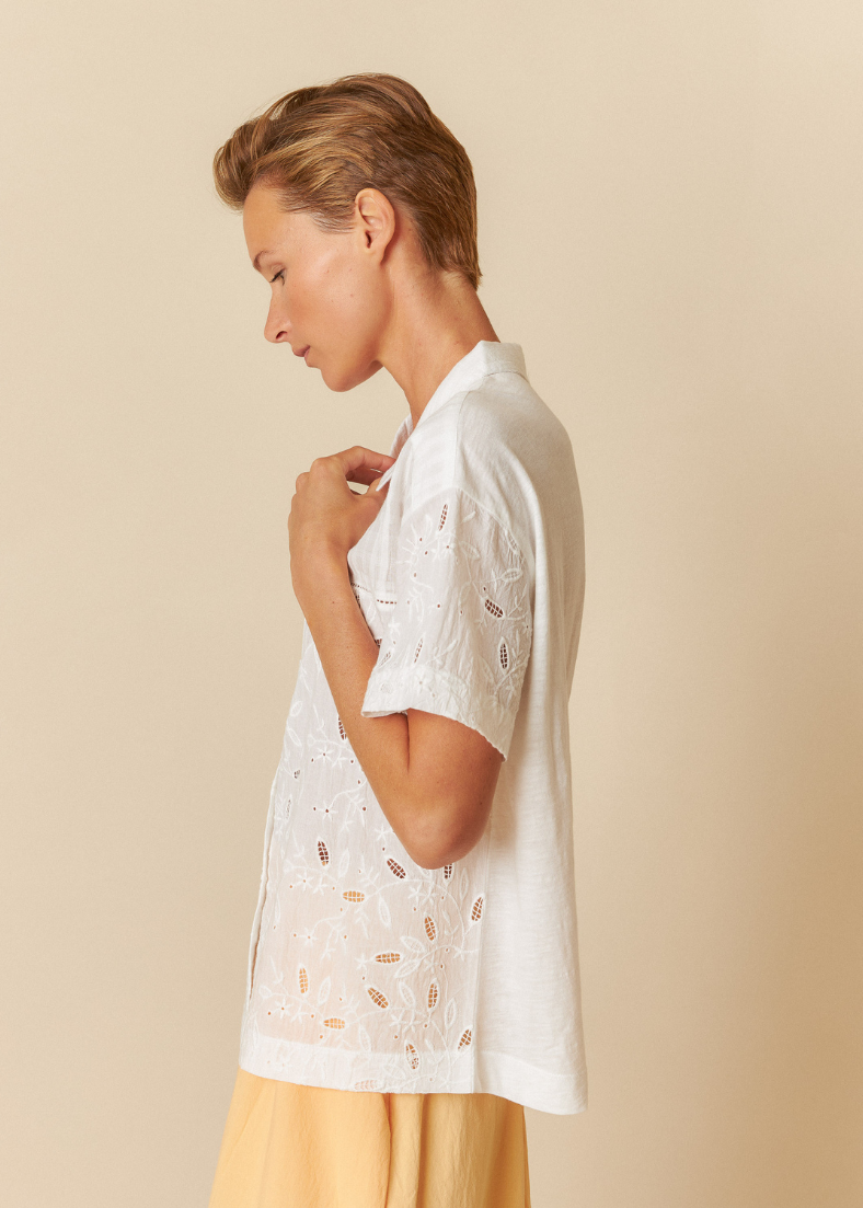 Indi & Cold Short-Sleeved Embroidered Shirt