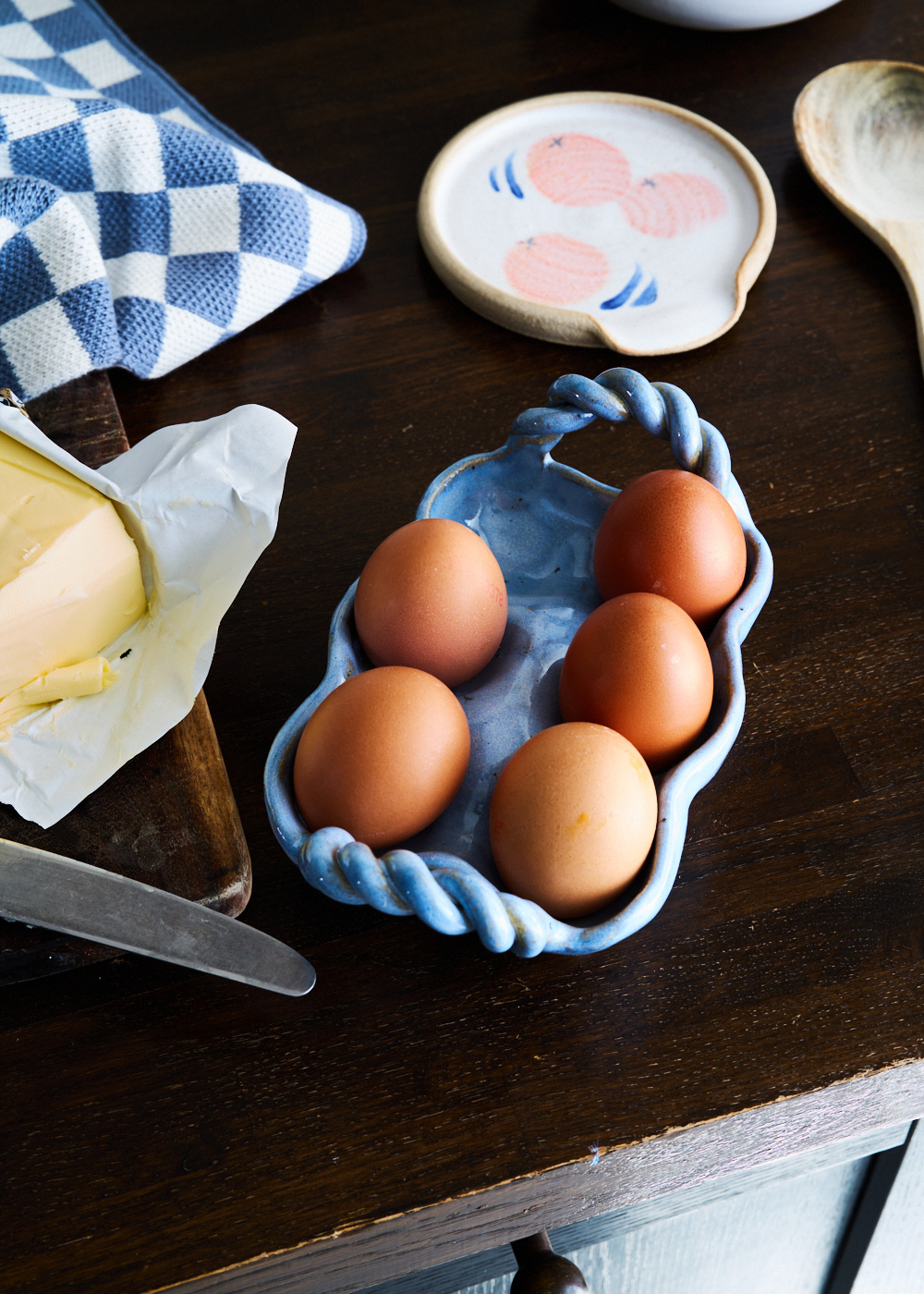 Ceramic Egg Tray in Pale Blue