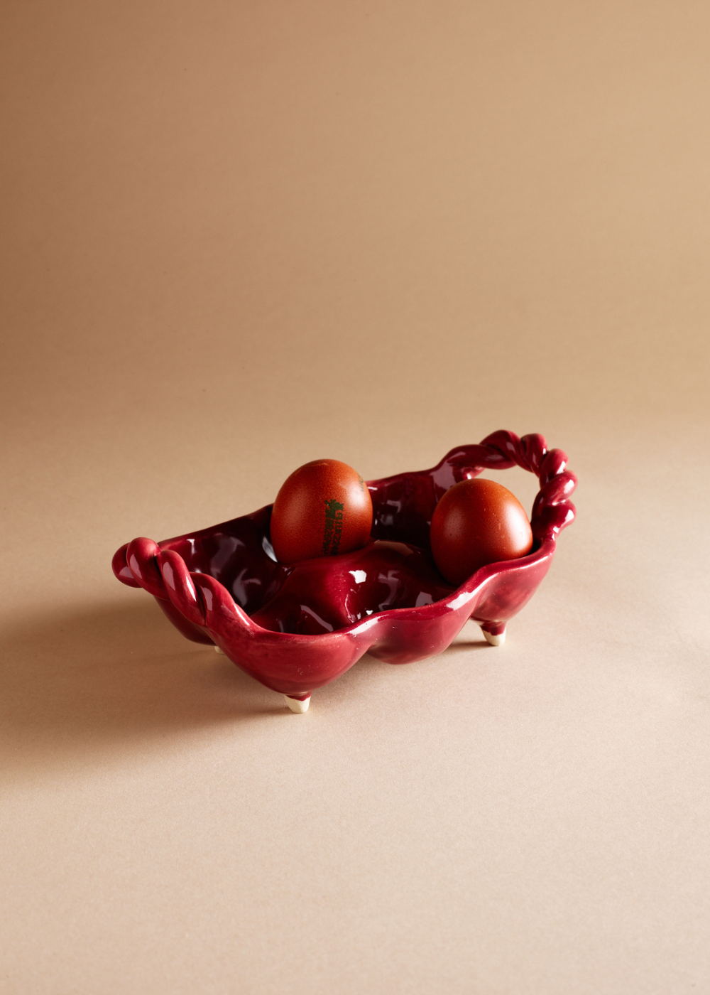 Ceramic Egg Tray in Burgundy