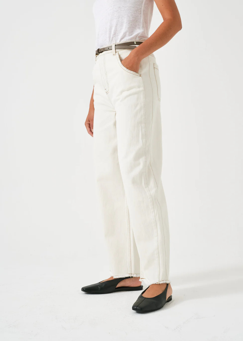 Seventy + Mochi Barrel Leg Bo Jean in Ecru