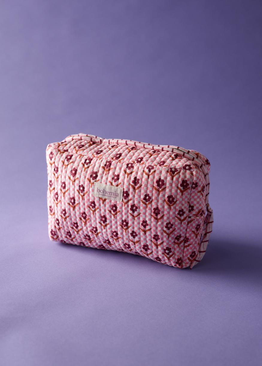 Tulip Checkered Cotton Quilted Waterproof Wash Bag, Extra-Large