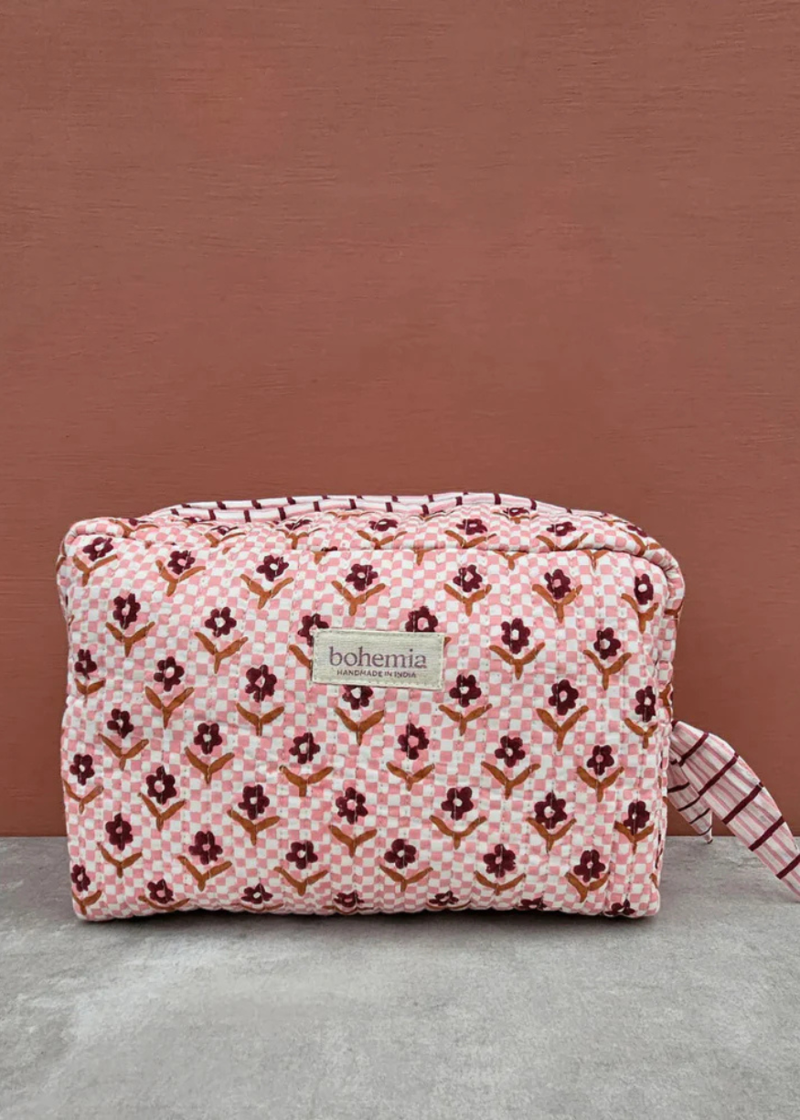 Tulip Checkered Cotton Quilted Waterproof Wash Bag, Extra-Large