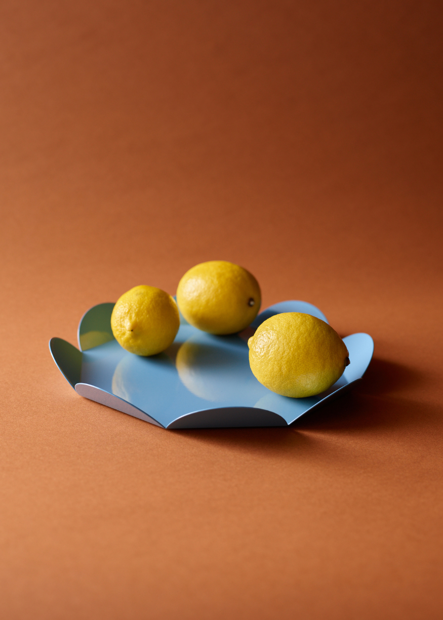 blue flower-shaped tray