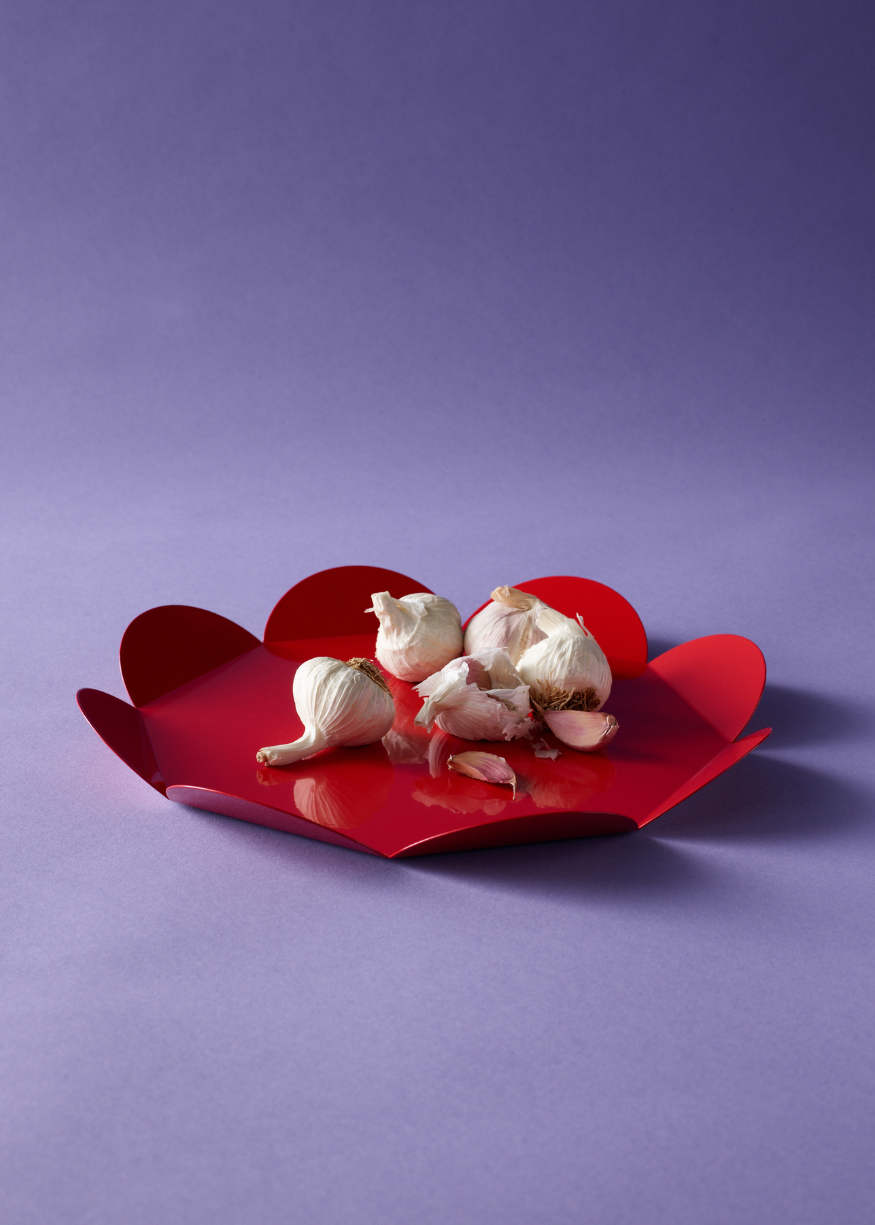 red flower-shaped tray