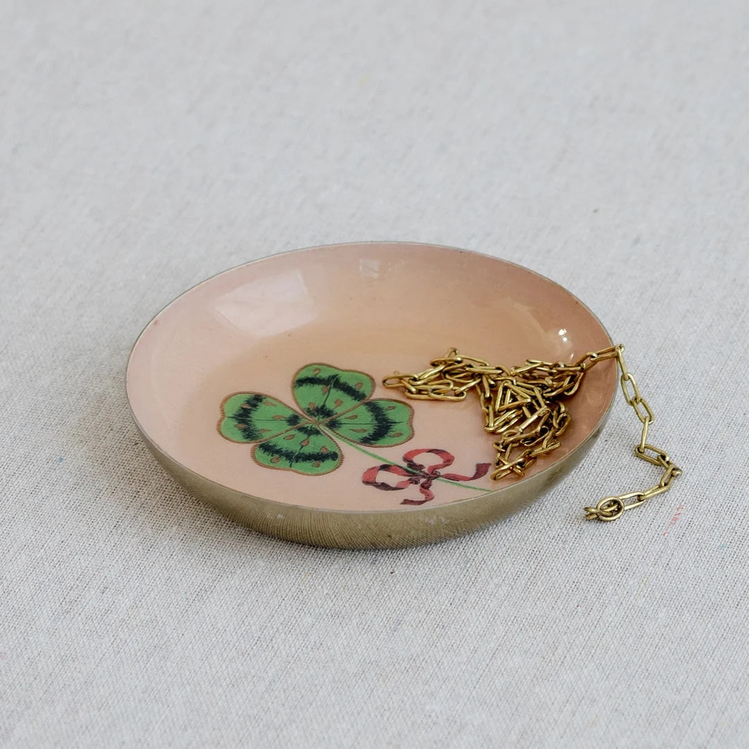 Roomytown - Clover Round Enamel Tray